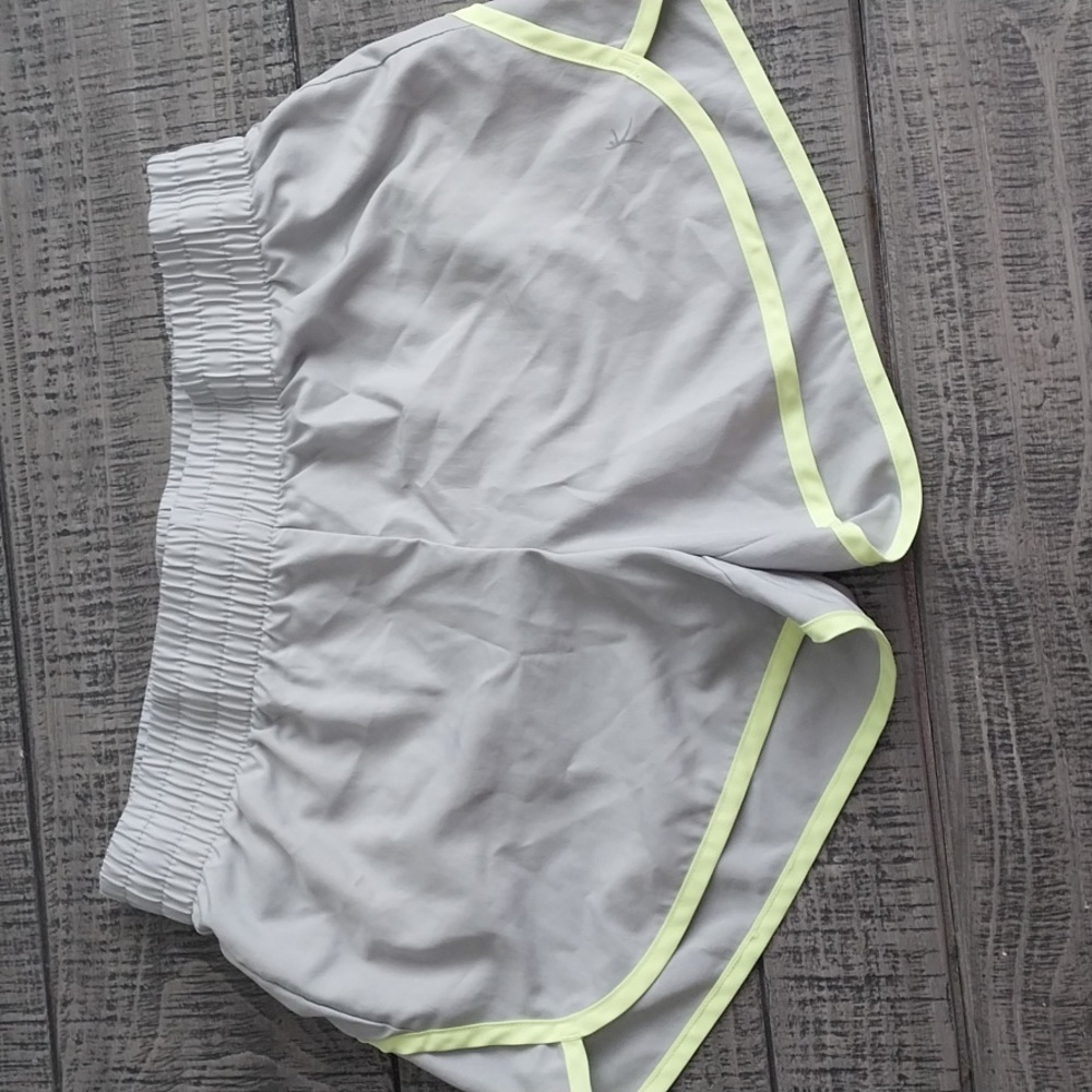 DANSKIN NOW. ACTIVE SHORT.